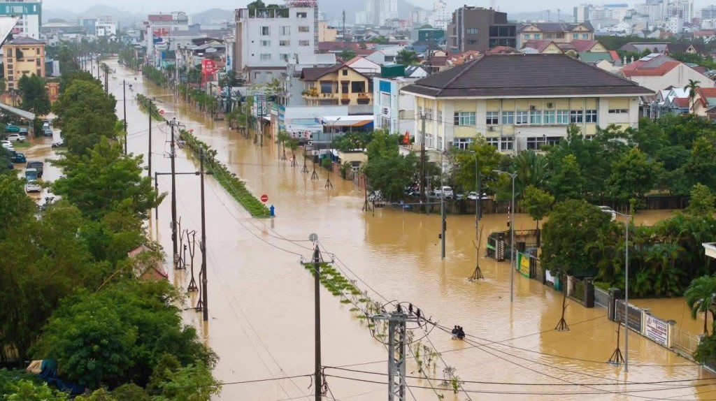 hue_lu lut hue_hue ngap lut_thientai_luluthue_phat giao hue6.jpg